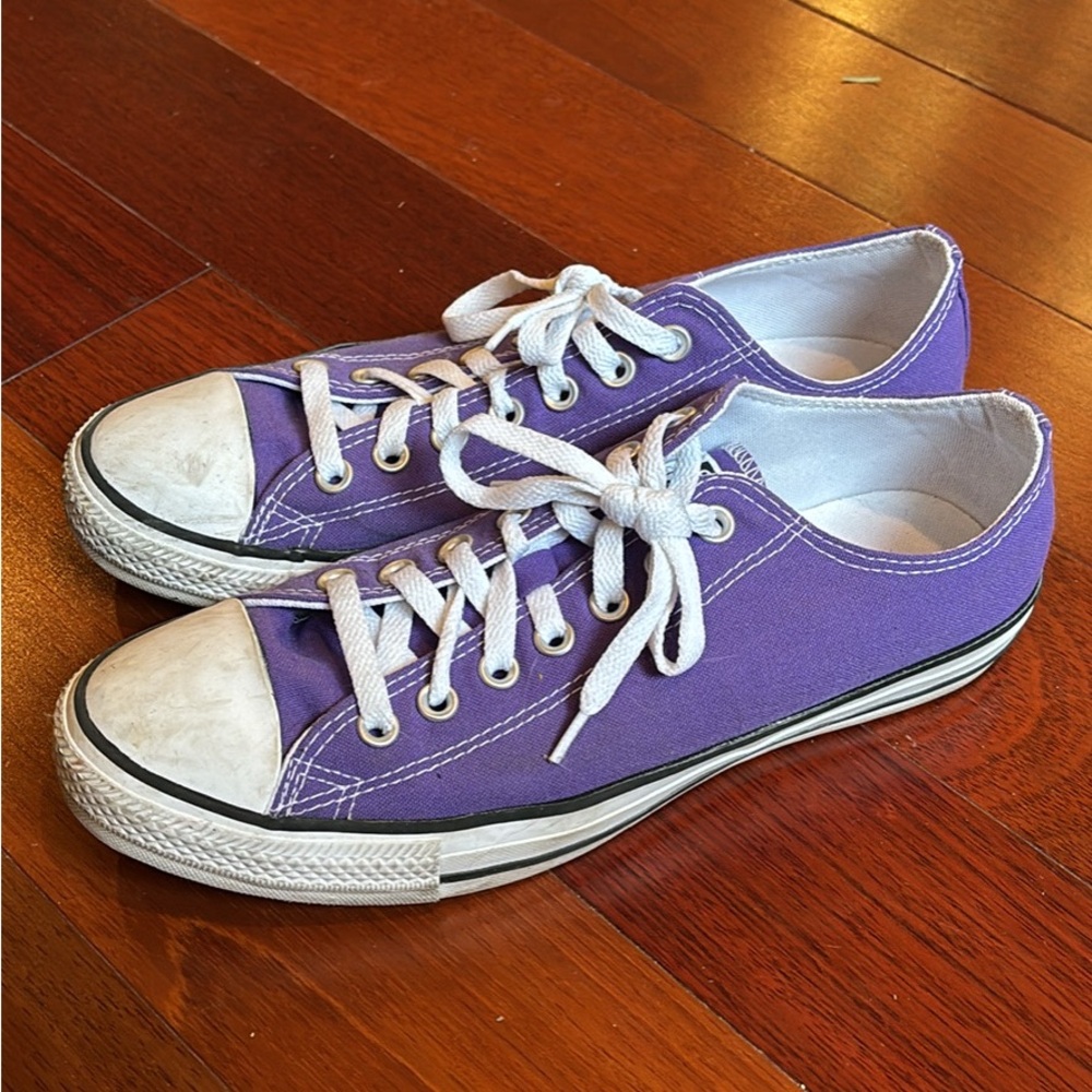 Women’s Purple Converse Size 11